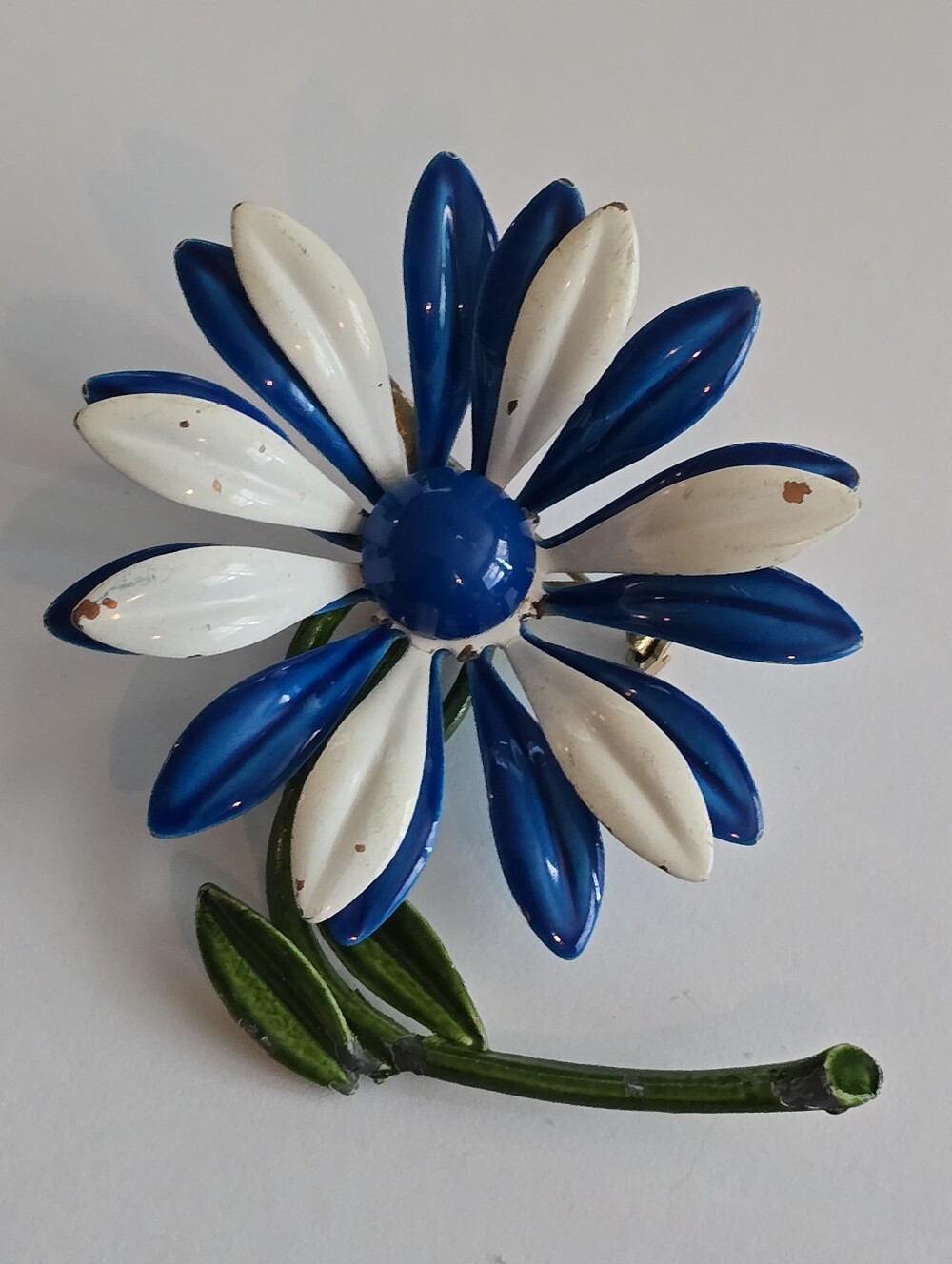 Vintage flower brooch floral pin enamel